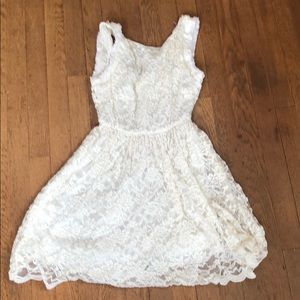 White lace dress
